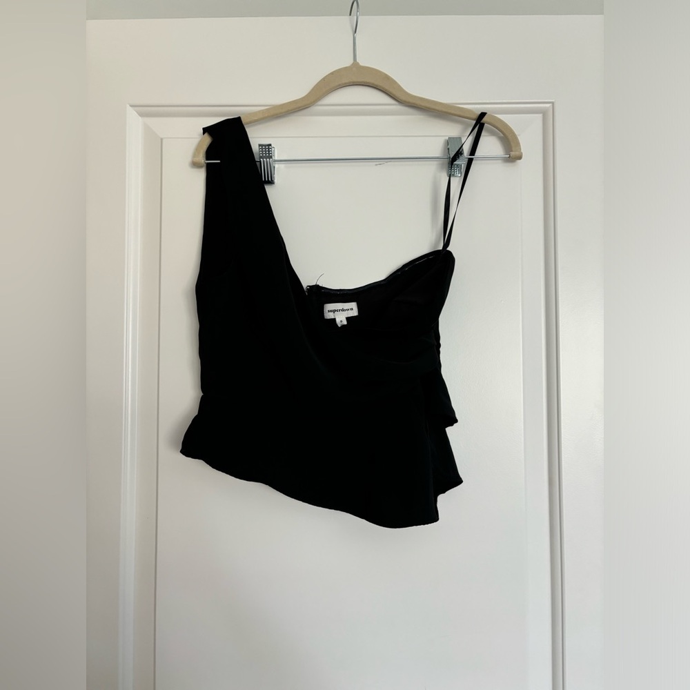 Superdown Karlie One Shoulder Top Black